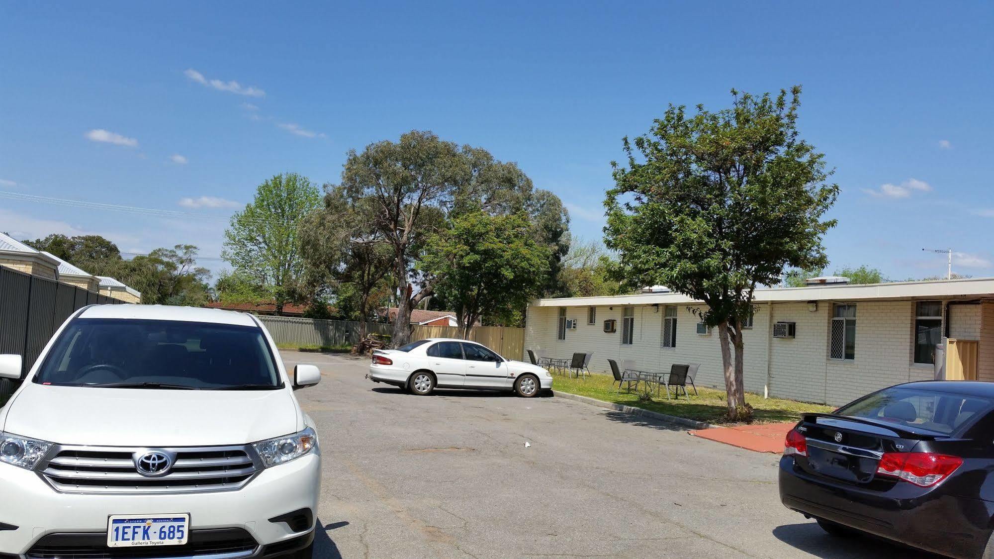 Perth City Motel Esterno foto